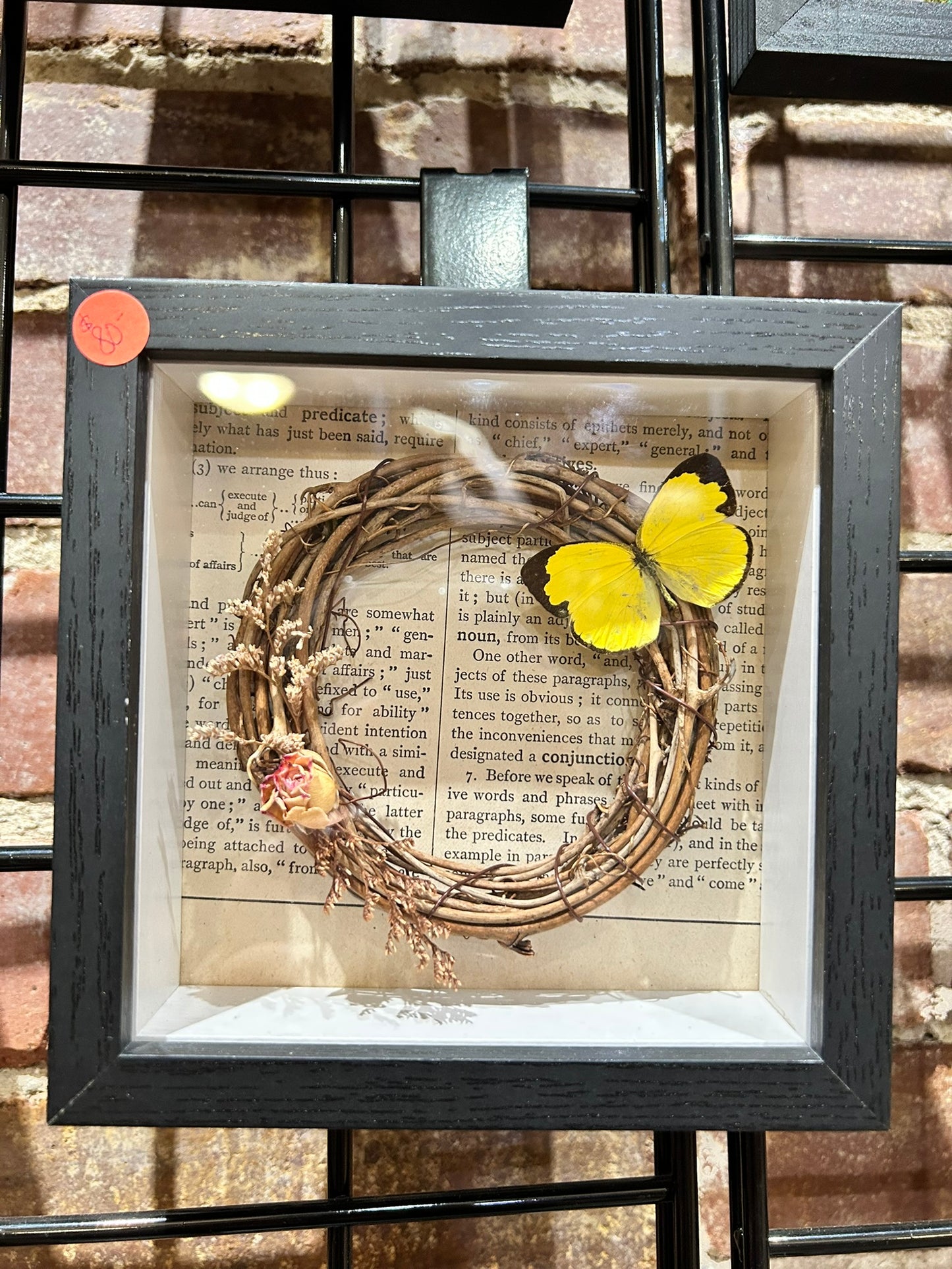 Mini Wreath w/ Butterfly