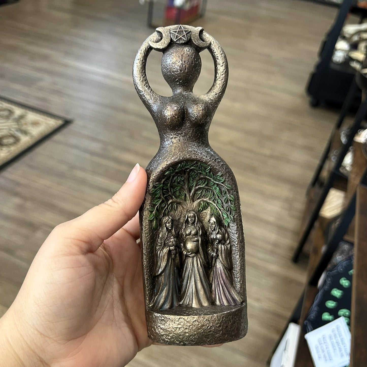 Maiden, Mother, Crone Statue